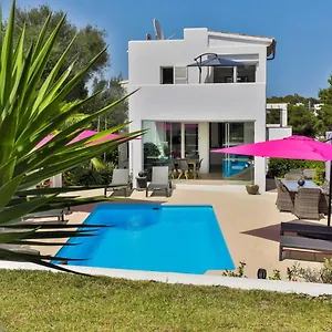 https://villa-lumi-oleanda-8-pers-am-yachthafen-cala-d-or.allmallorcahotels.com